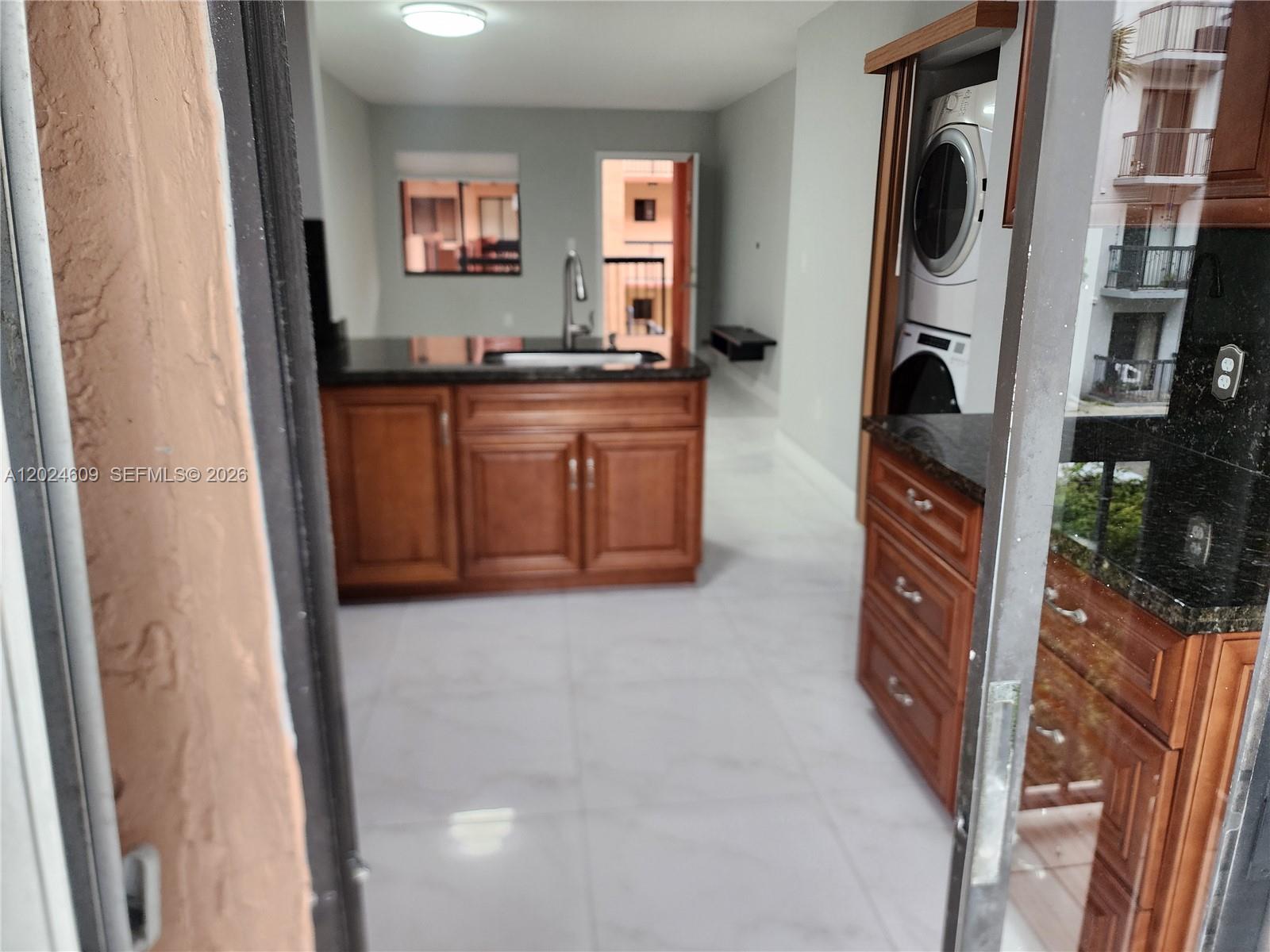 ALAMEDA TOWER 2 CONDO - Residential Lease