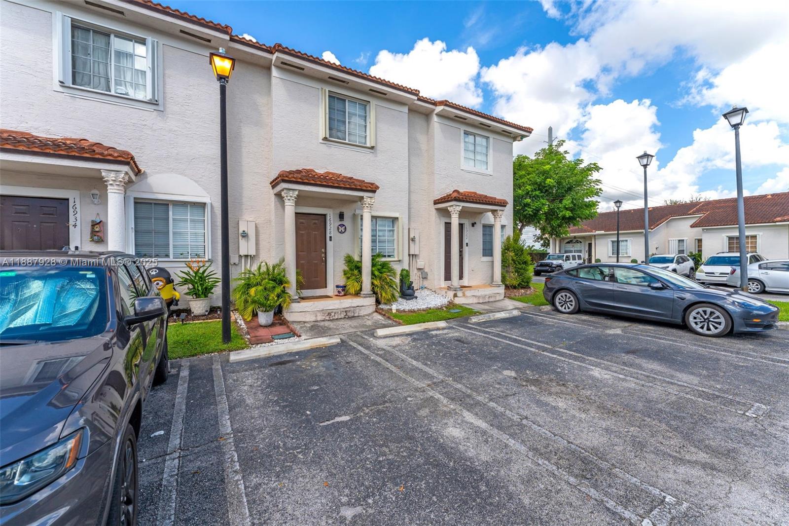 CAZADORES SUB NORTH - Residential