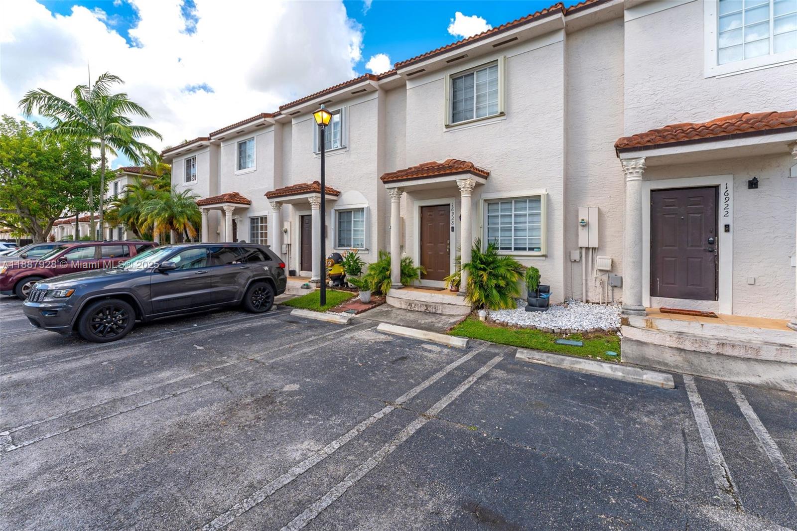 CAZADORES SUB NORTH - Residential