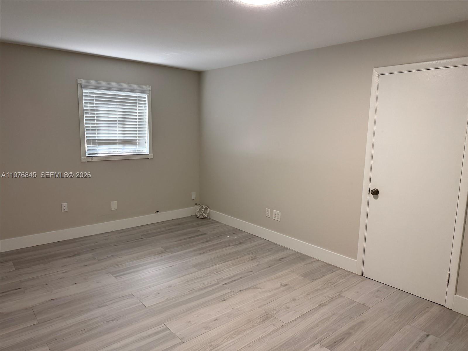 FIRST ADDN TO CALUSA CLUB - Residential Lease