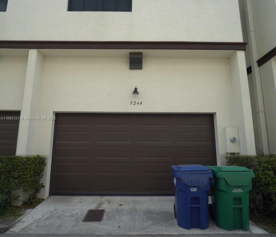 DOWNTOWN DORAL DUTCHER - Residential