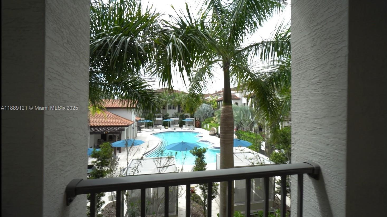 DOWNTOWN DORAL DUTCHER - Residential