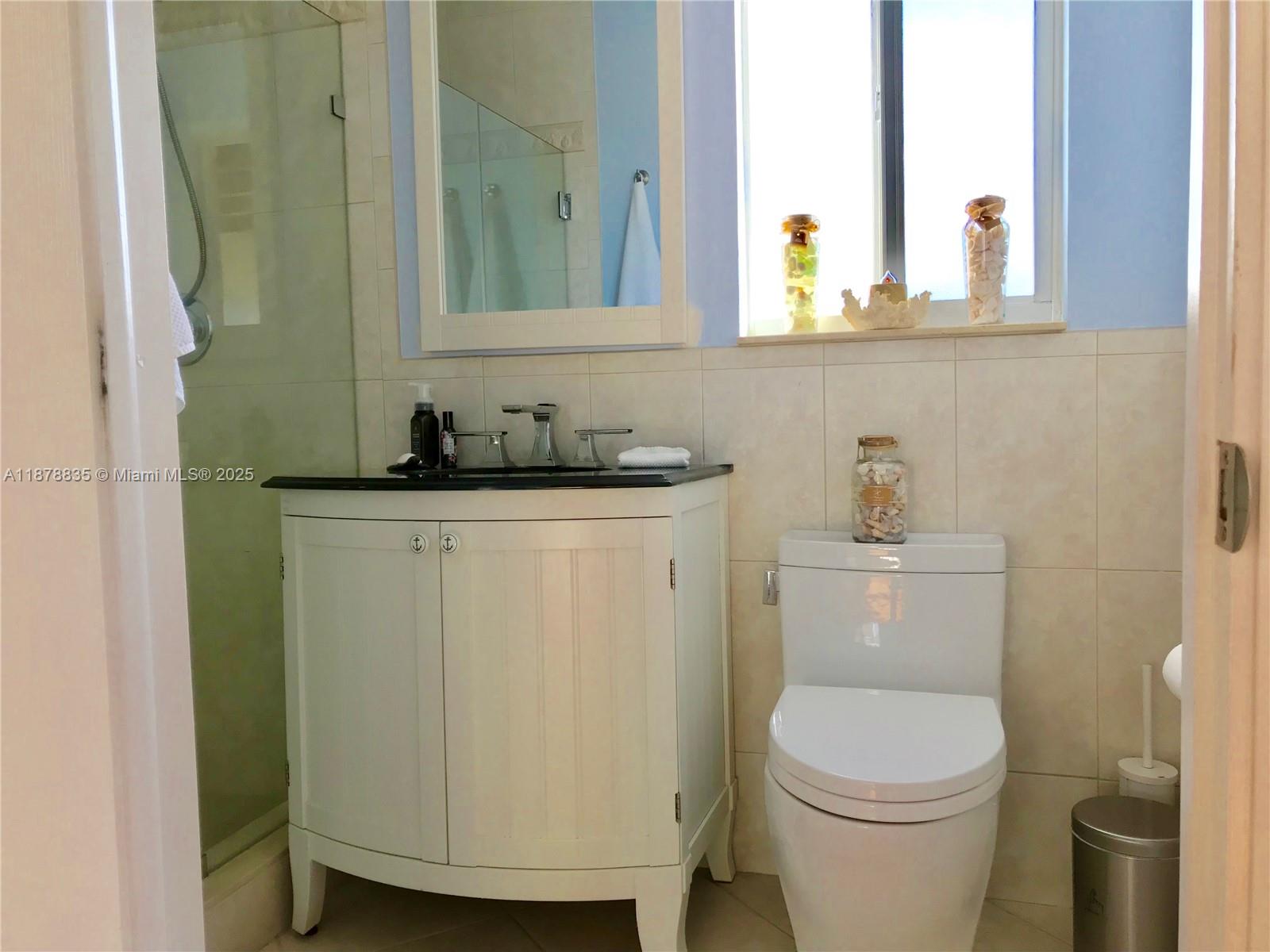 PIRATES COVE 1ST ADD - Residential Lease