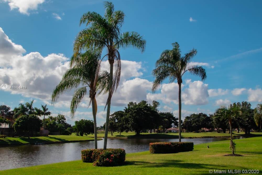 BOCA GREENS 8 - Residential