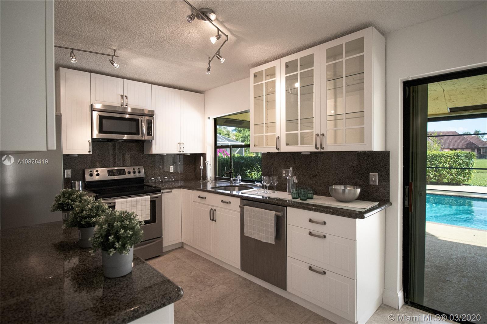 BOCA GREENS 8 - Residential