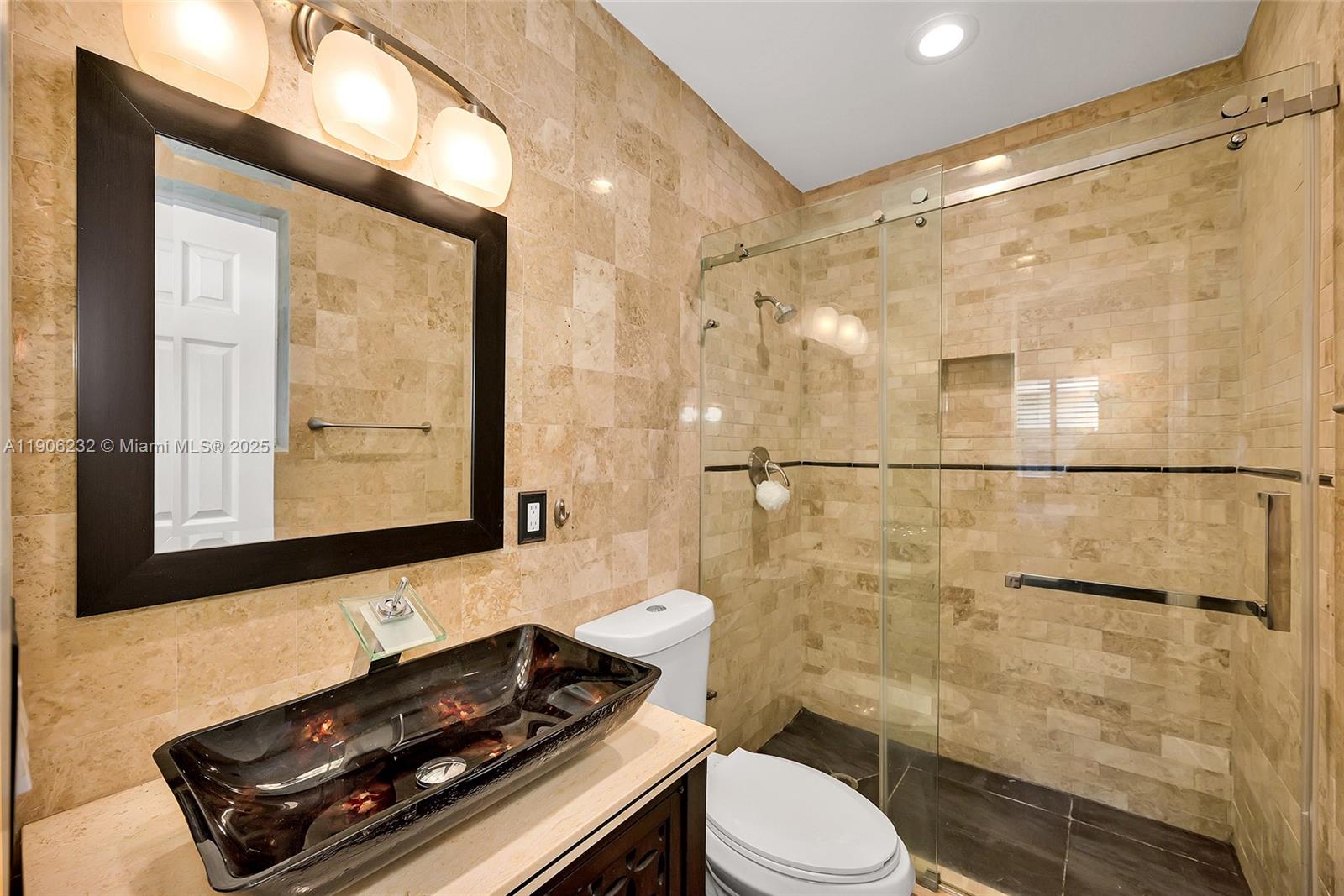 OAKLAND PARK SECOND ADD - Residential