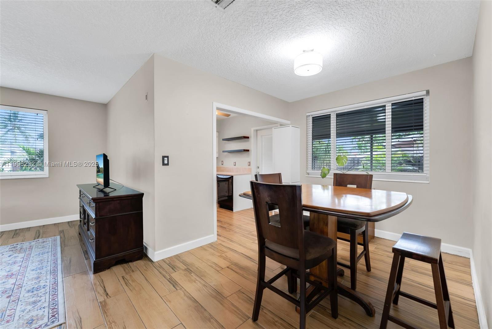 OAKLAND PARK SECOND ADD - Residential