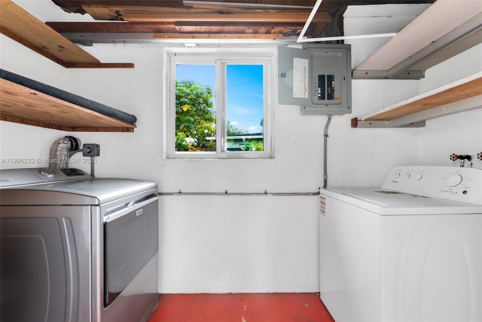 OAKLAND PARK SECOND ADD - Residential