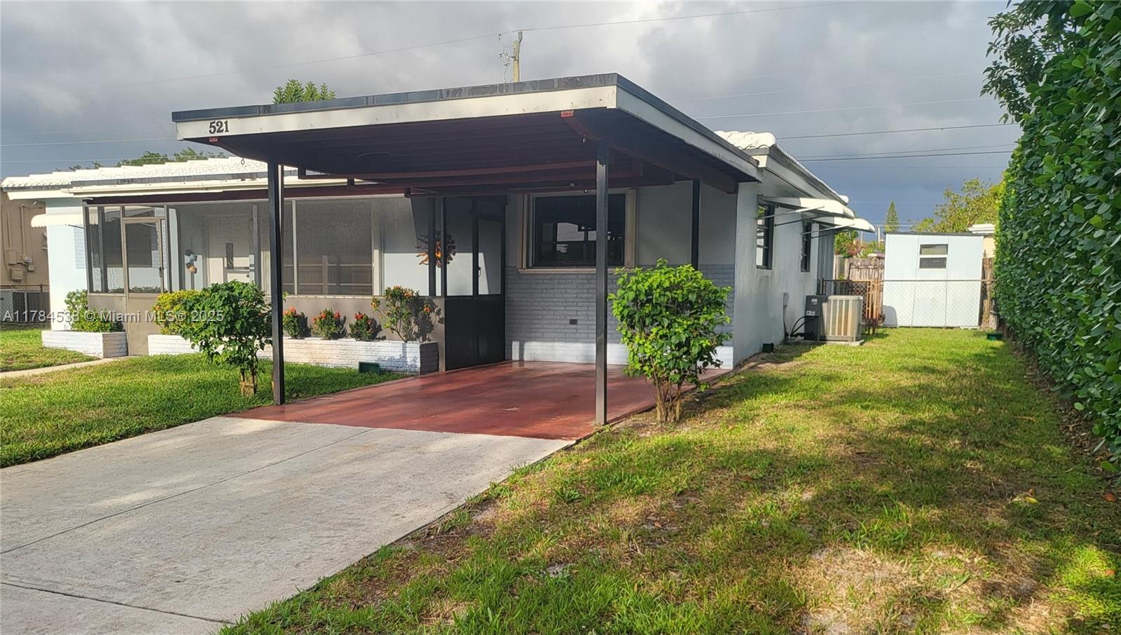 Property for Sale at 521 N 70th Way, Hollywood, Broward County, Florida - Bedrooms: 3 
Bathrooms: 1  - $484,000