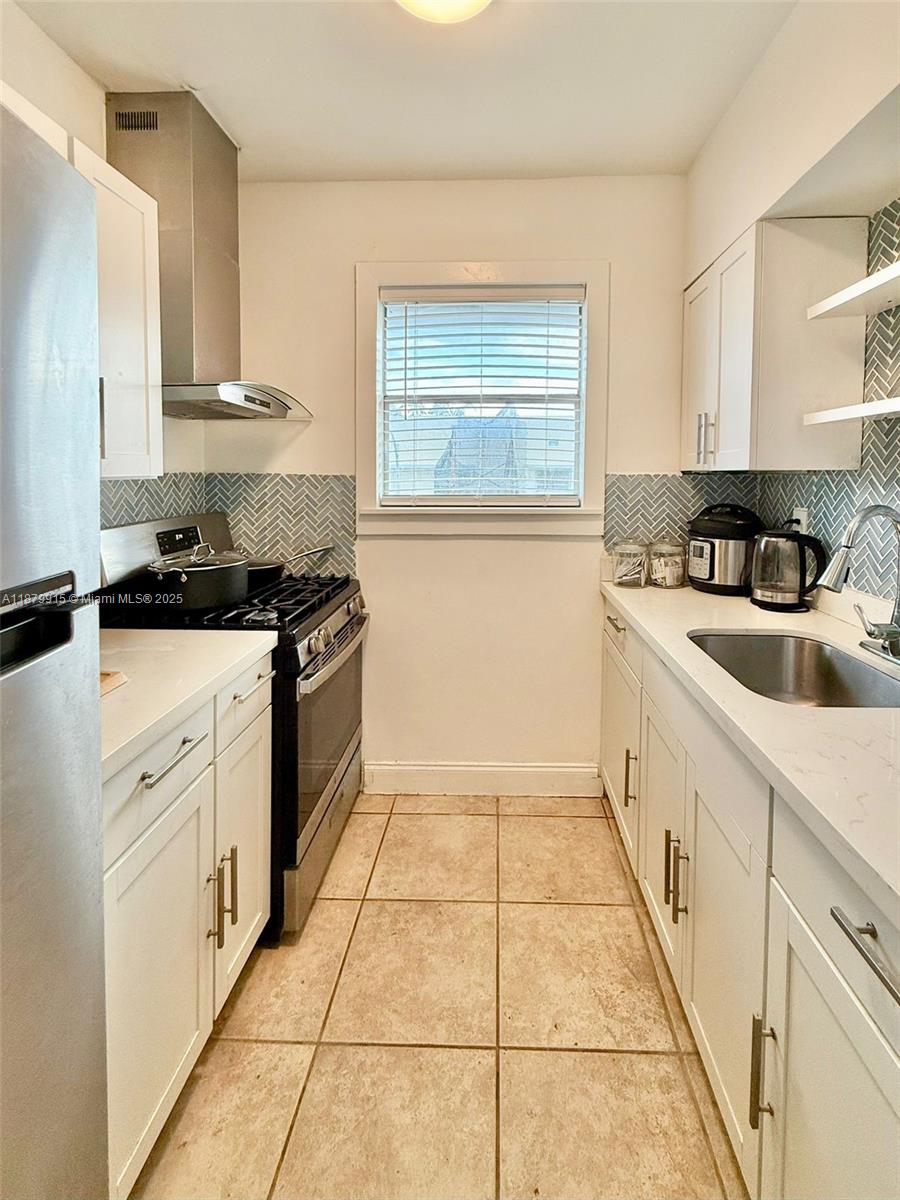 900 Jefferson Ave 10