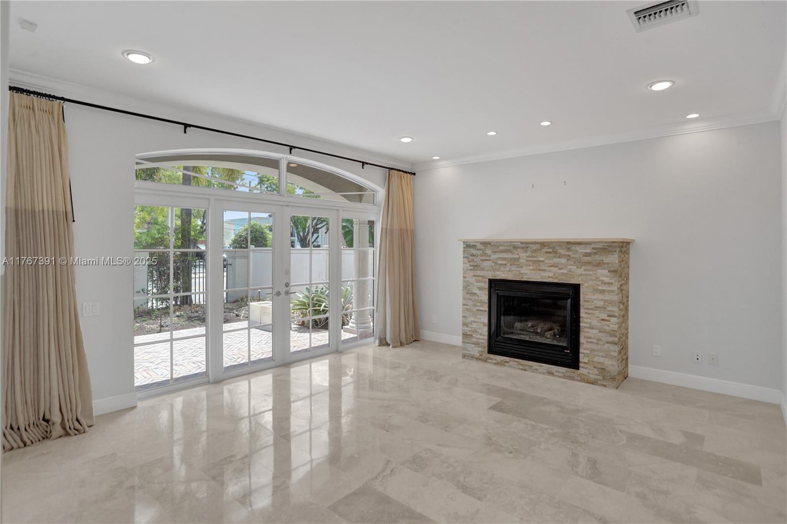 COLEE HAMMOCK - Residential