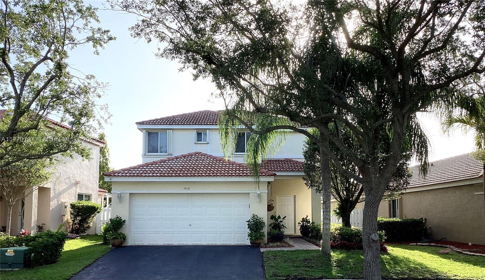 Property for Sale at 1416 Mira Vista Cir, Weston, Broward County, Florida - Bedrooms: 3 
Bathrooms: 3  - $698,000