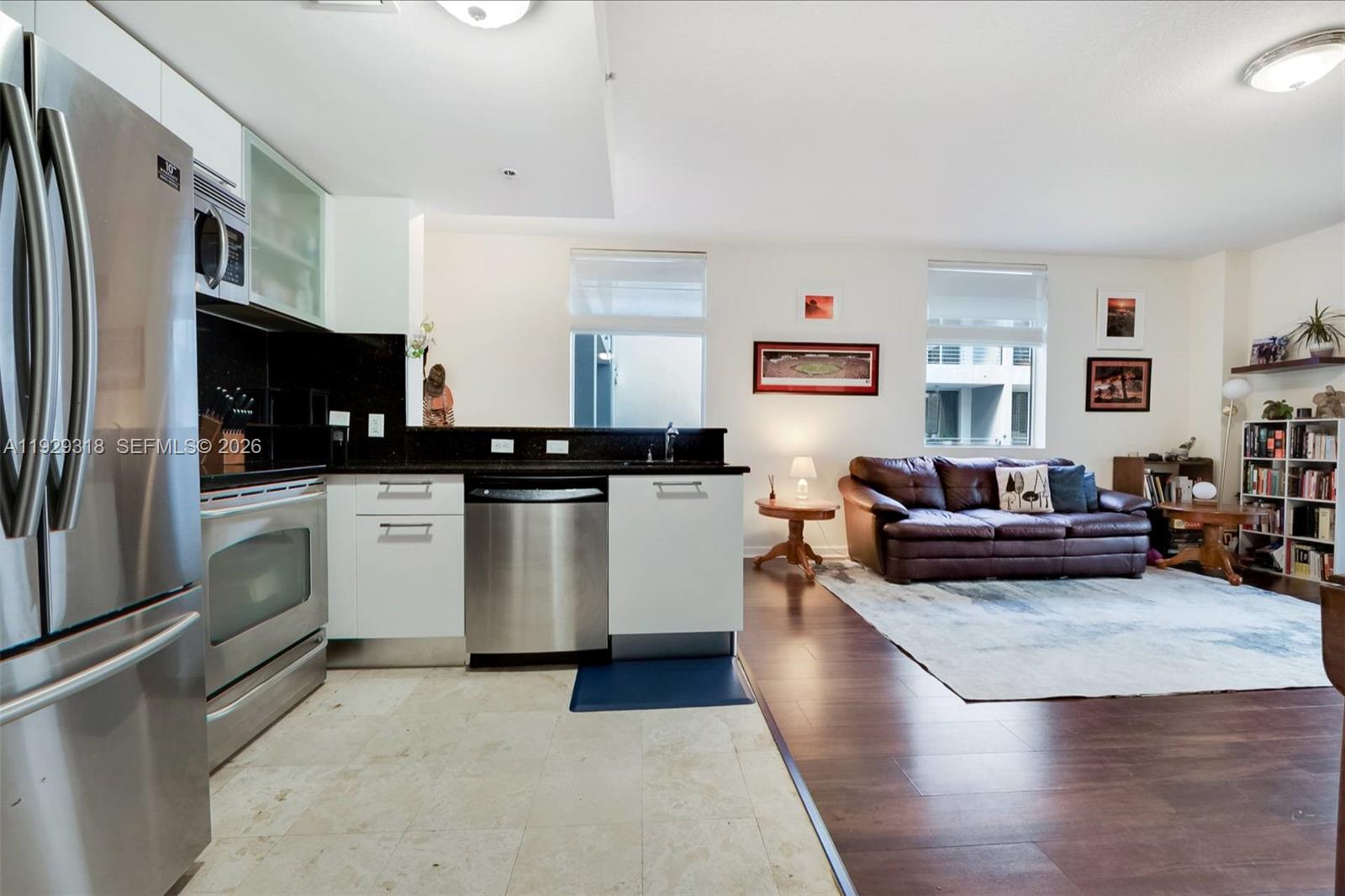 LOFTS AT MAYFAIR CONDO - Residential Lease