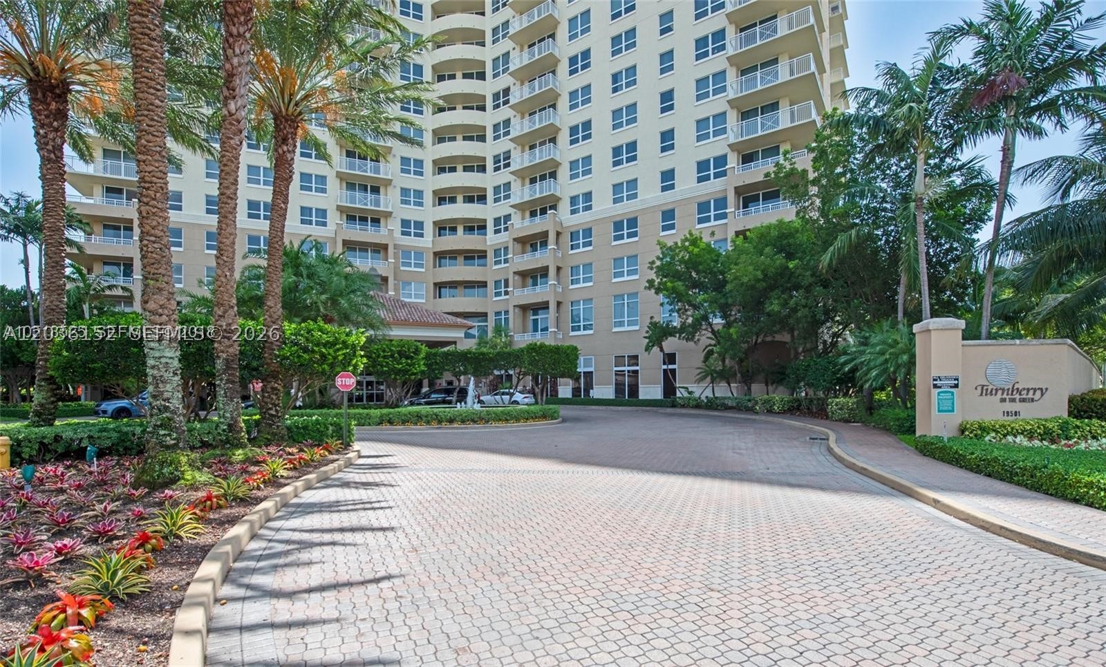 19501 W Country Club Dr 2513