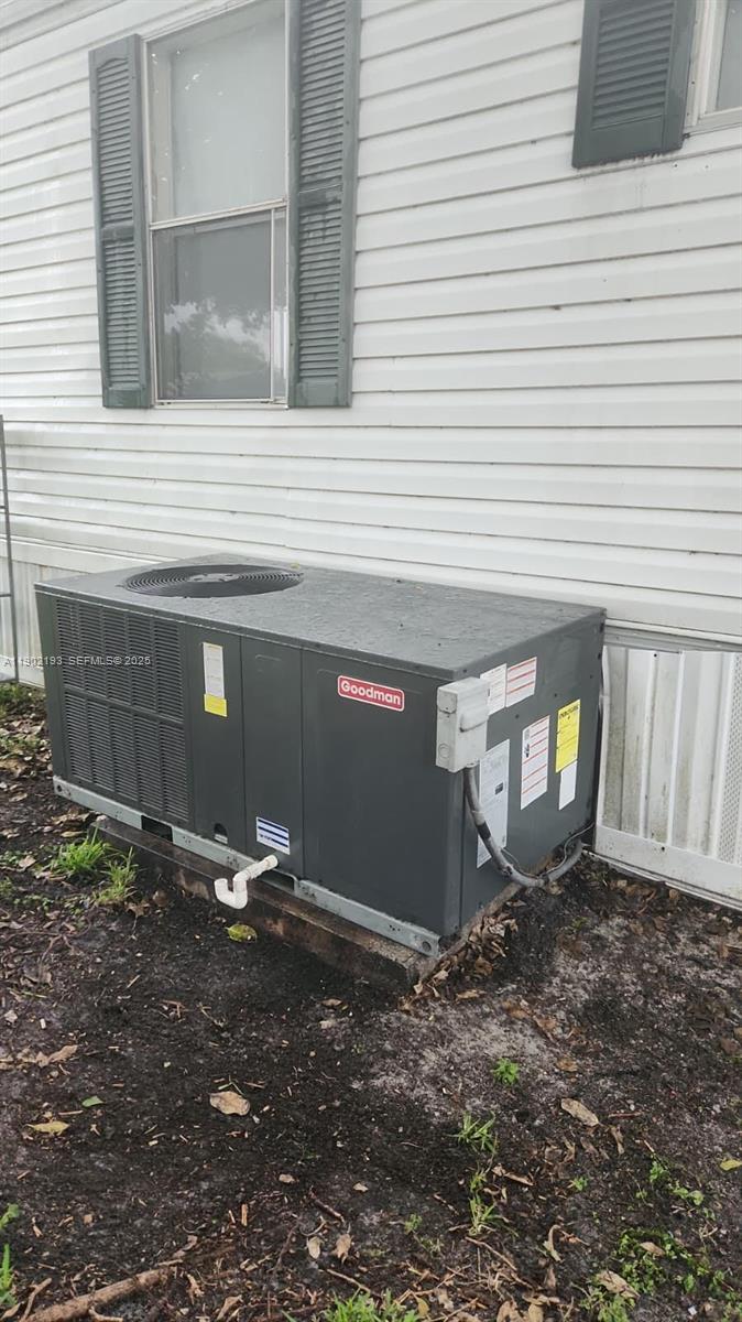 WESTERN HILLS ESTATES SEC - Residential