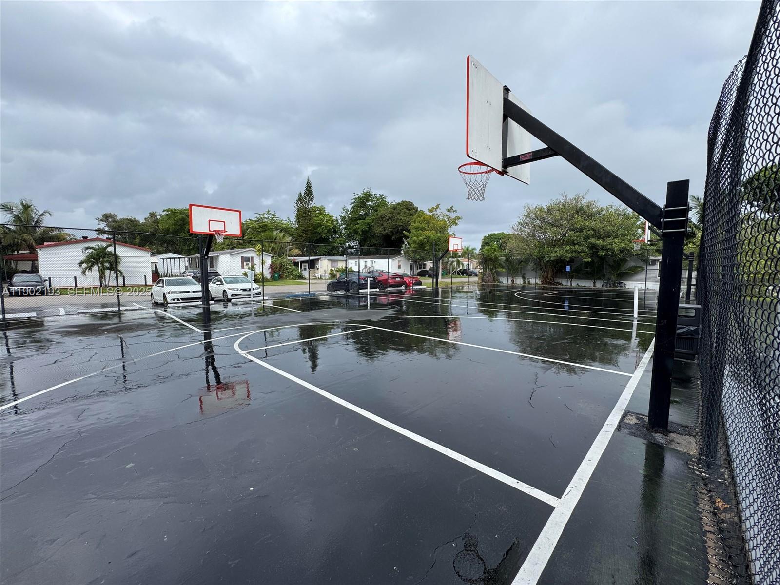 WESTERN HILLS ESTATES SEC - Residential