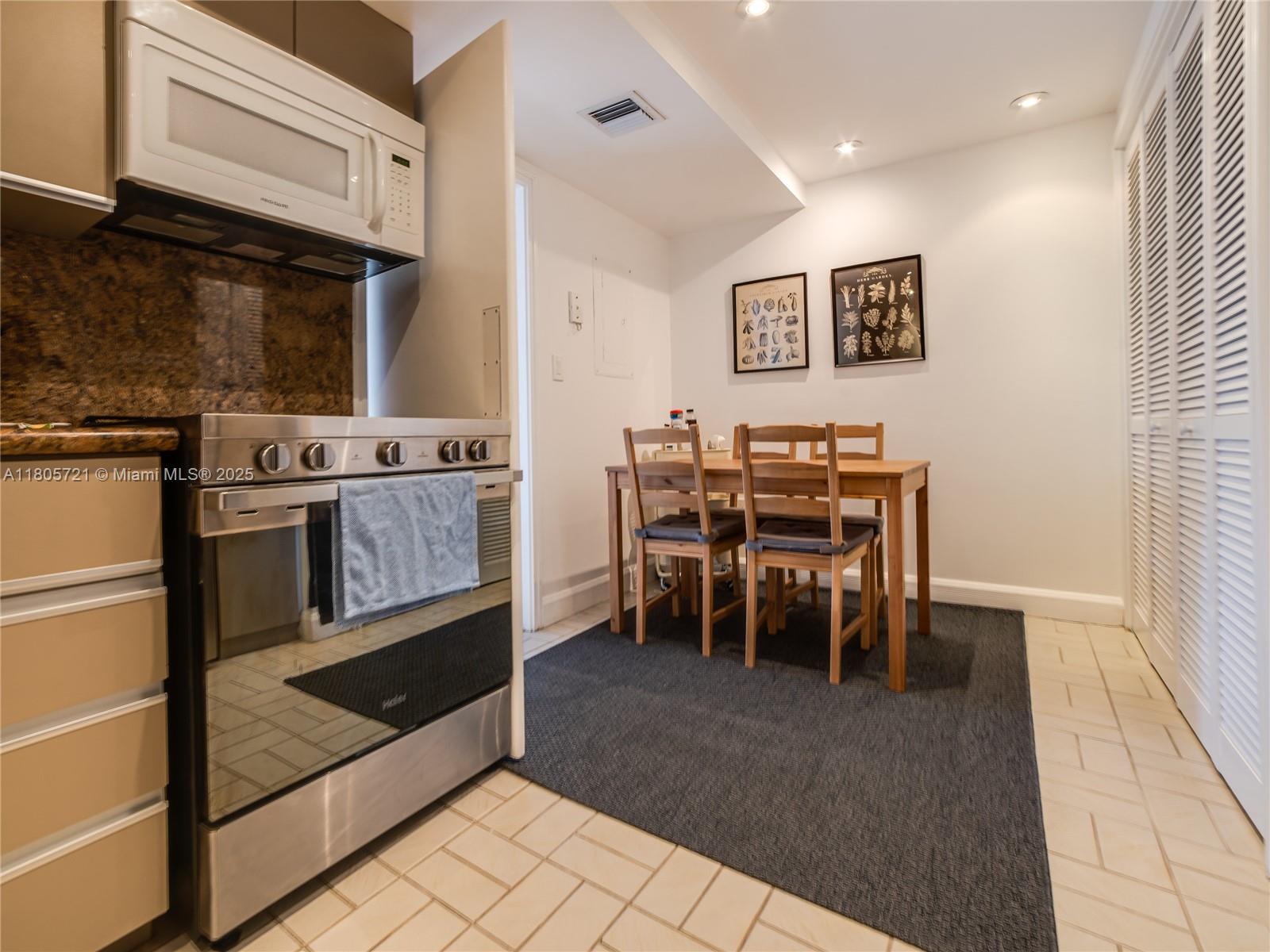 GROVE ISLE CONDO - Residential Lease