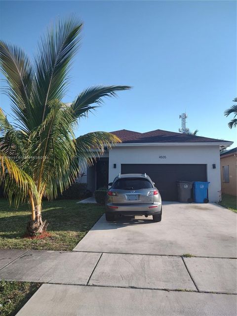 Single Family Residence in West Park FL 4505 19th St St.jpg