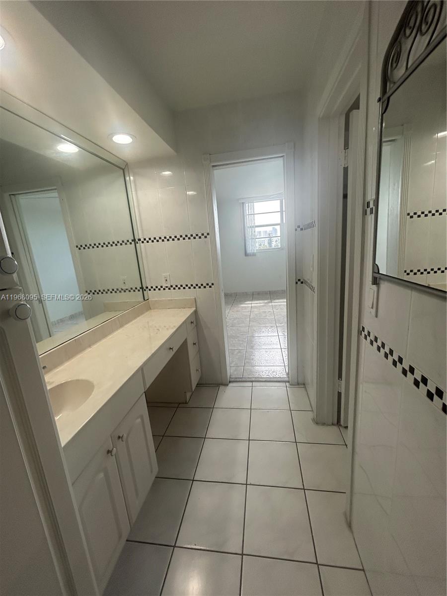 POINT EAST SEC II CONDO - Residential Lease