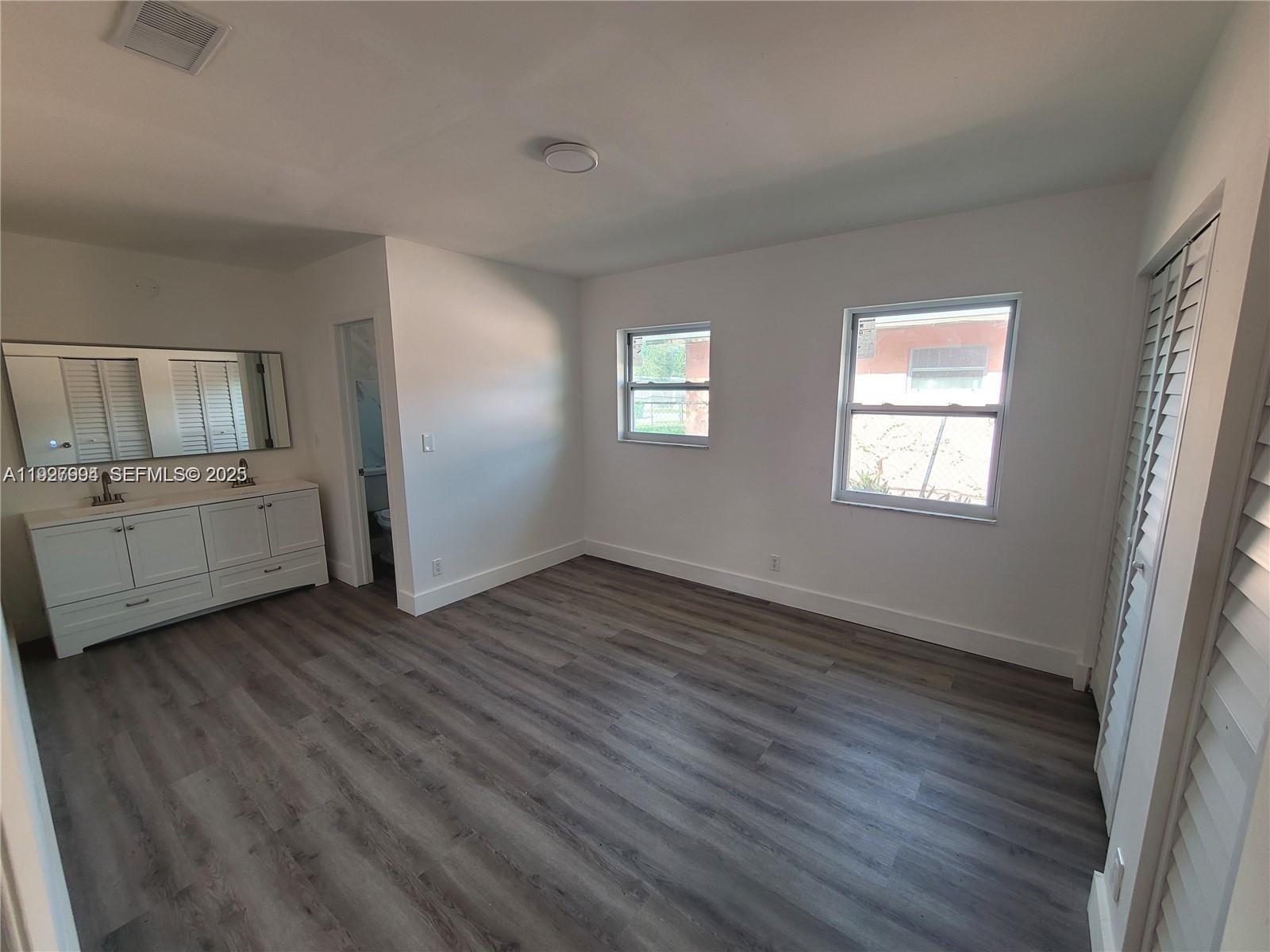 RAINBOW PARK - Residential