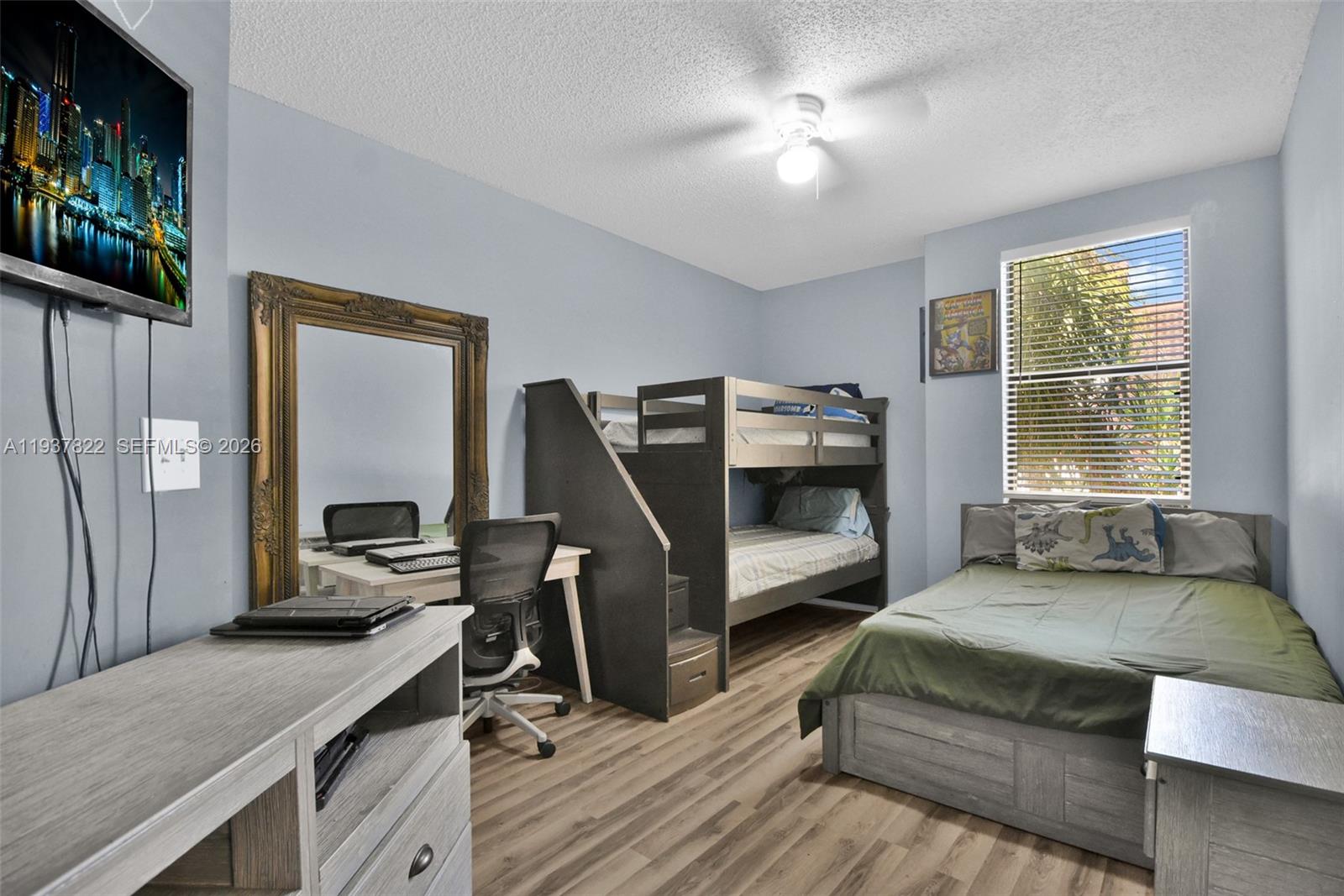 PEPPERTREE ON THE PARK CO - Residential