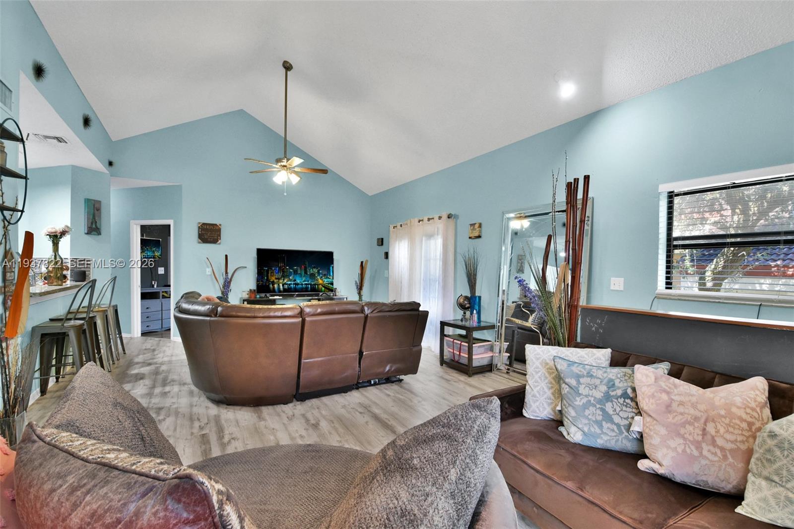 PEPPERTREE ON THE PARK CO - Residential