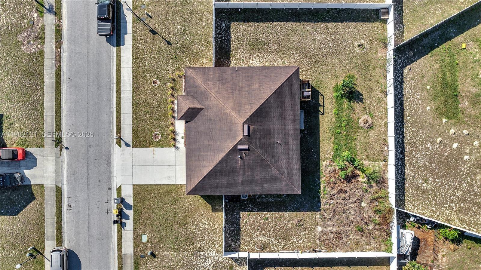 Snell Creek Manor - Residential