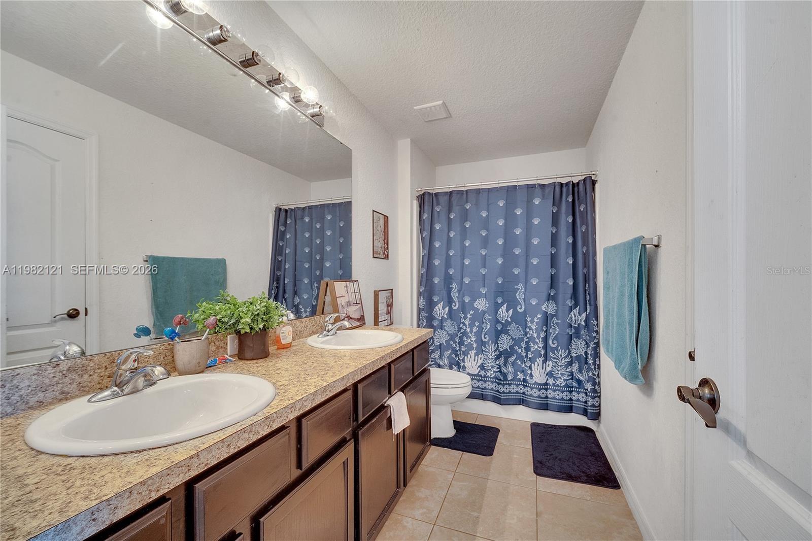 Snell Creek Manor - Residential