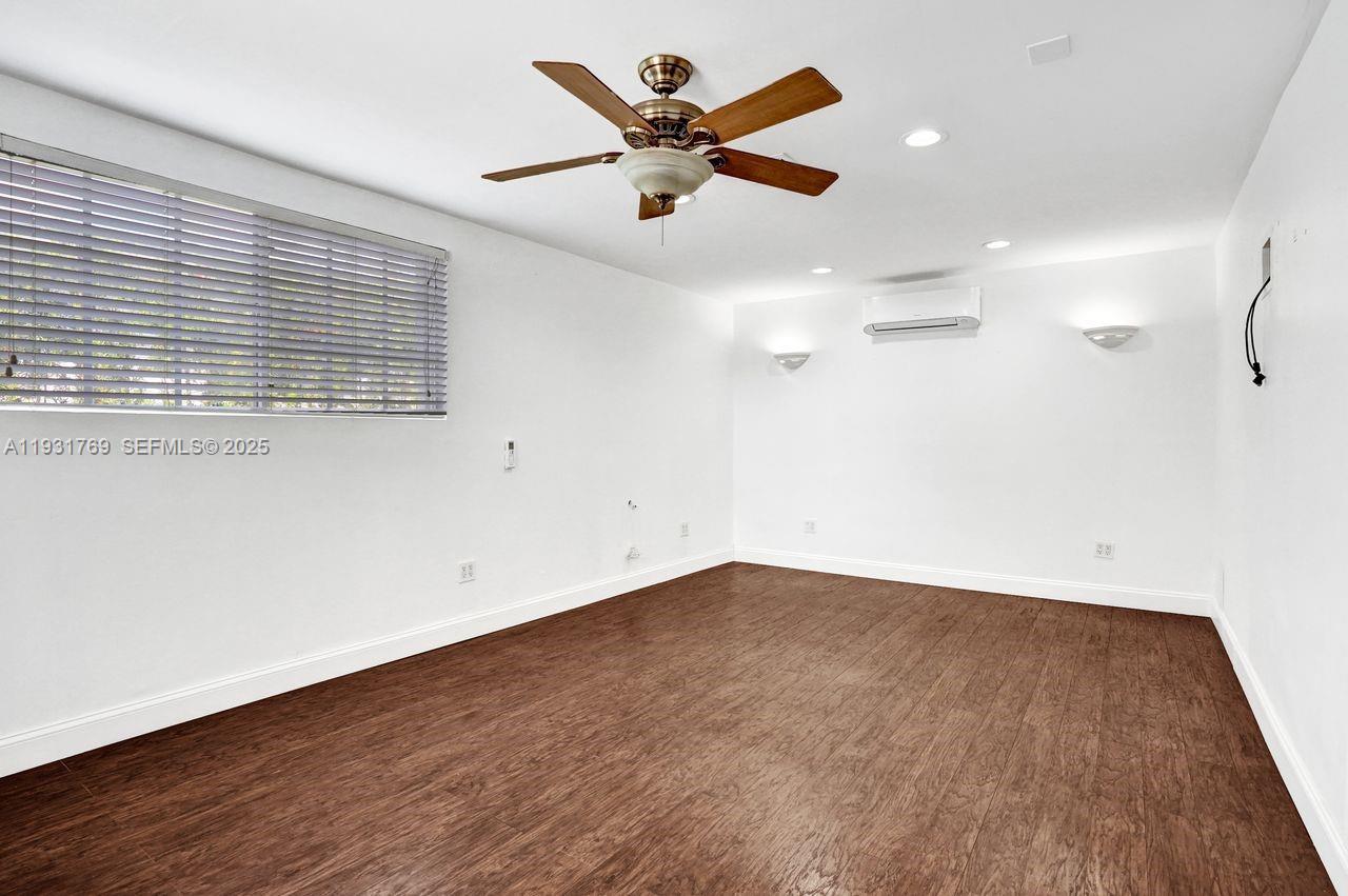 REID MANOR - Residential Lease