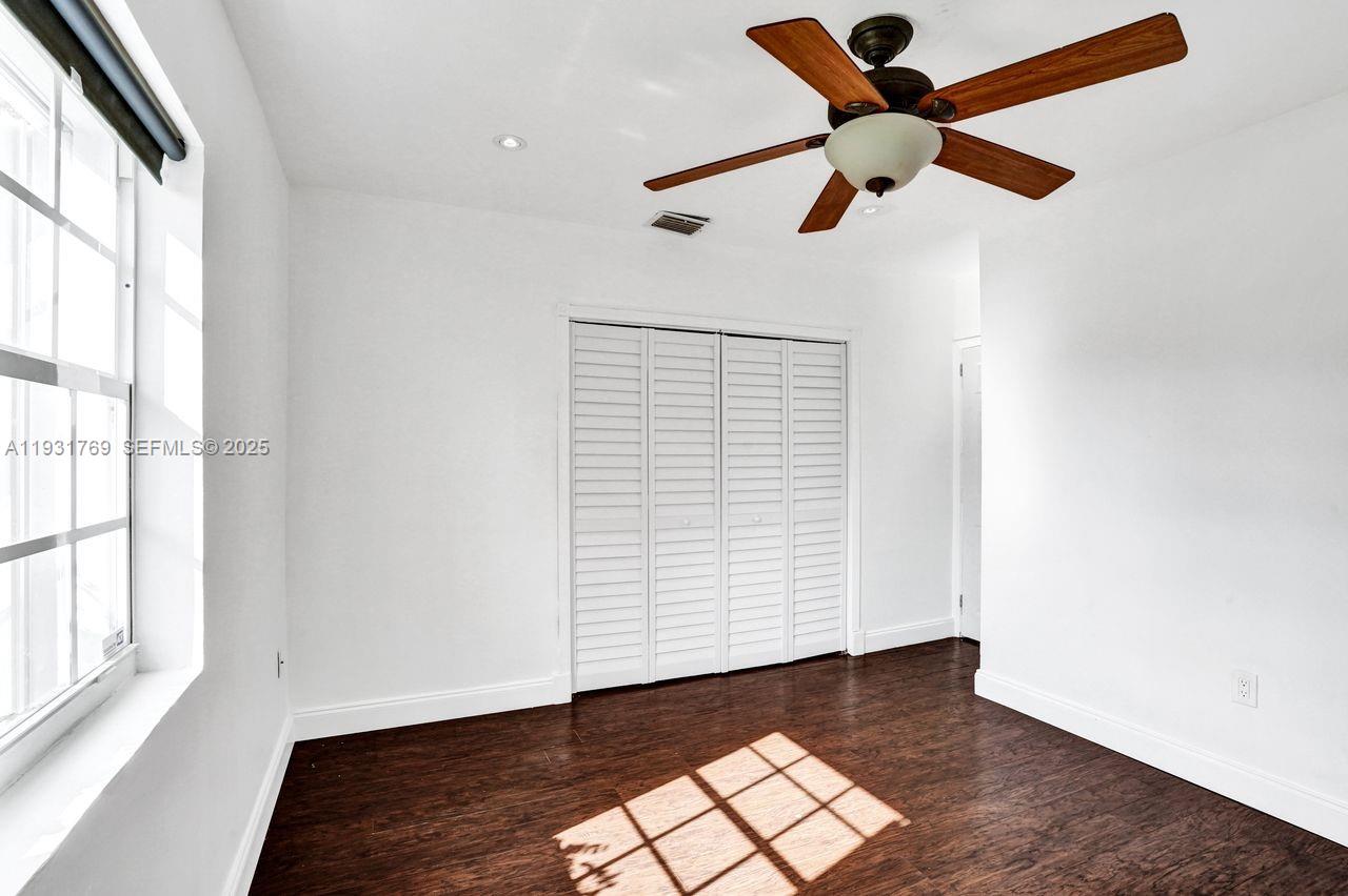 REID MANOR - Residential Lease