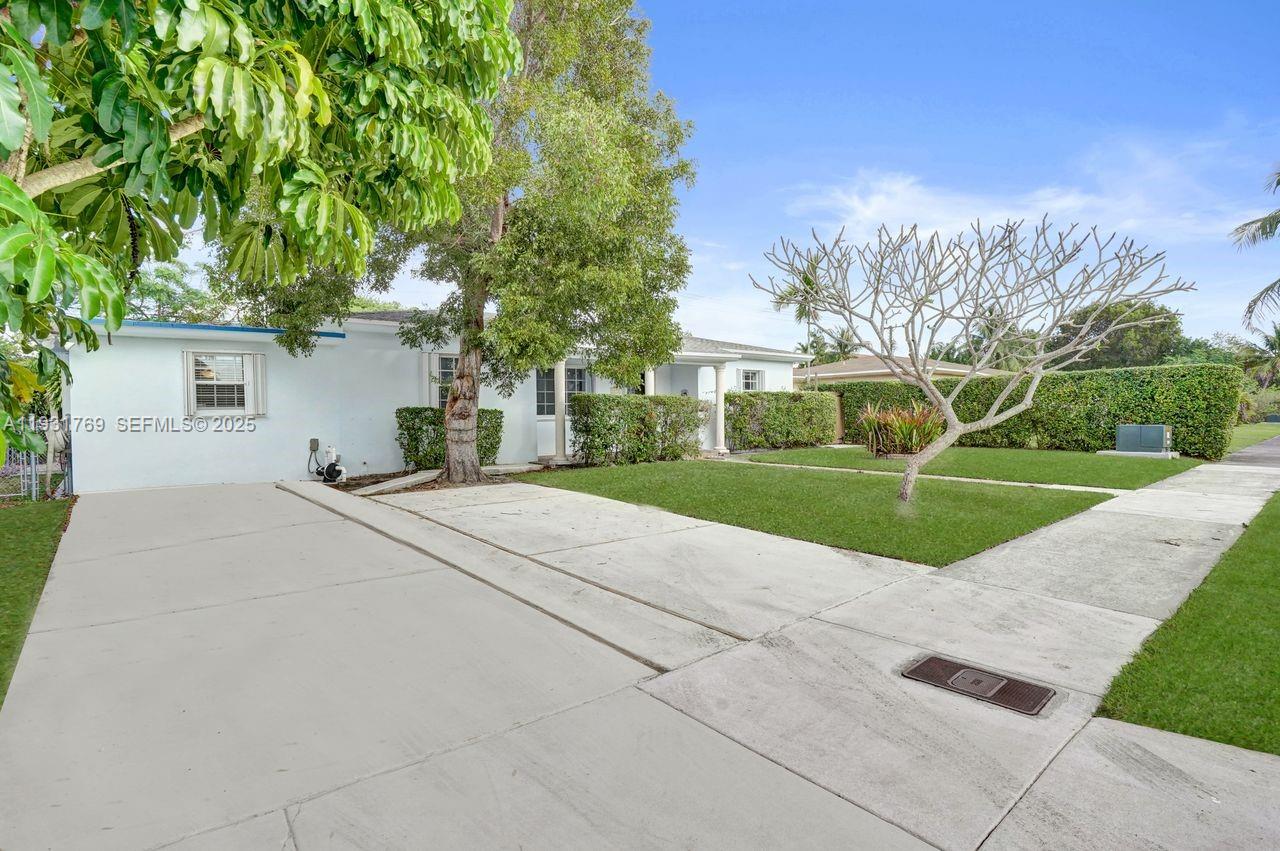 REID MANOR - Residential Lease