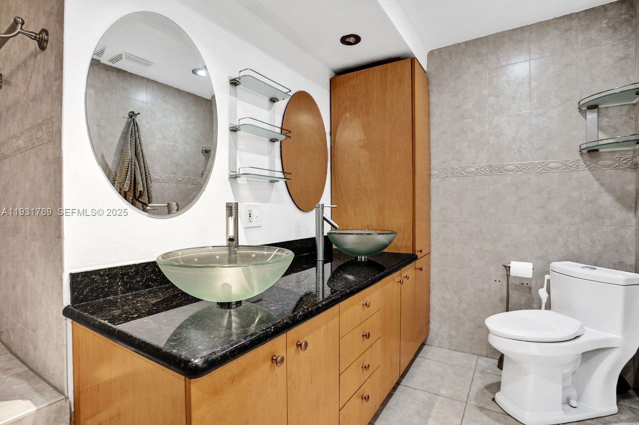 REID MANOR - Residential Lease