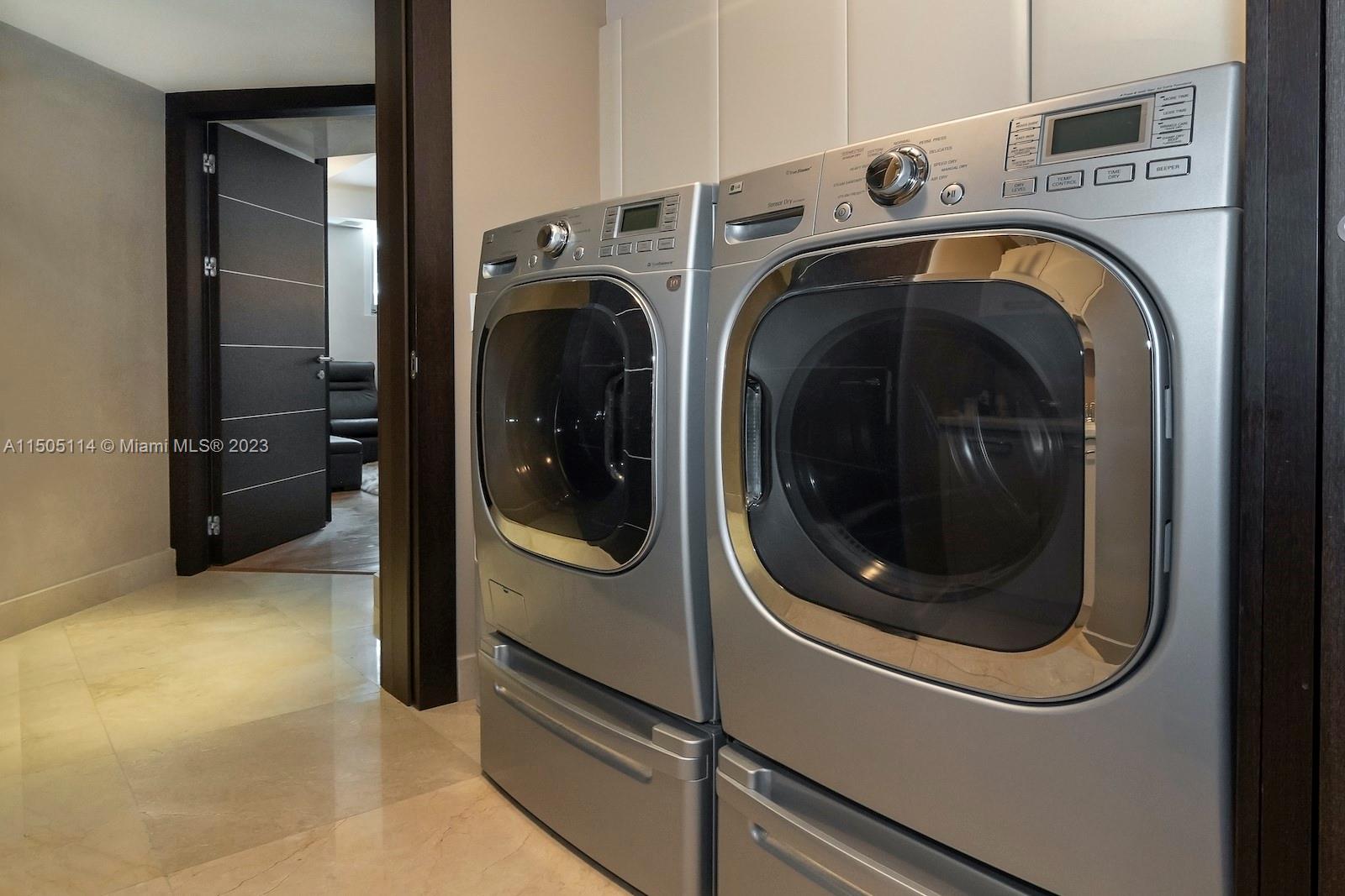 JADE RESIDENCES AT BRICKE - Residential