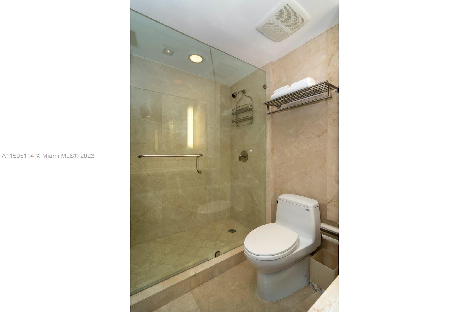 JADE RESIDENCES AT BRICKE - Residential