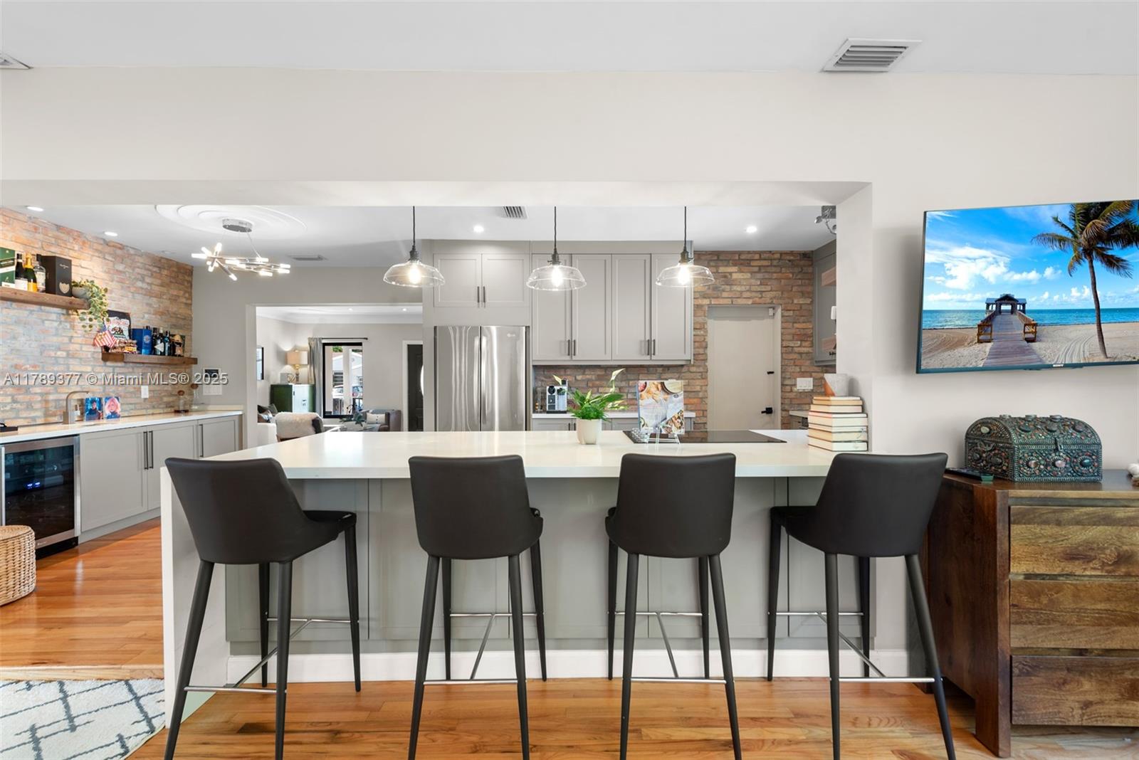 SHORECREST - Residential