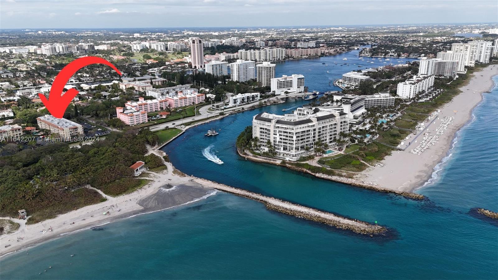 Location, Location, Location!! 2 bedroom 2 bathroom steps from the beach. Walk to restaurants, shops and a bike ride away from Mizner Park. Large Community with lobby, clubhouse, heated pool, BBQ and tennis court. No waiting period to rent. Can be rented monthly (up to 12x a year). Great income property.