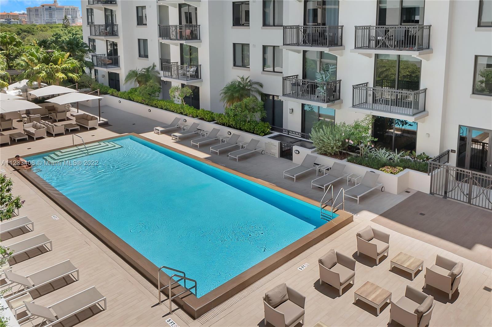 MERRICK MANOR CONDO - Residential