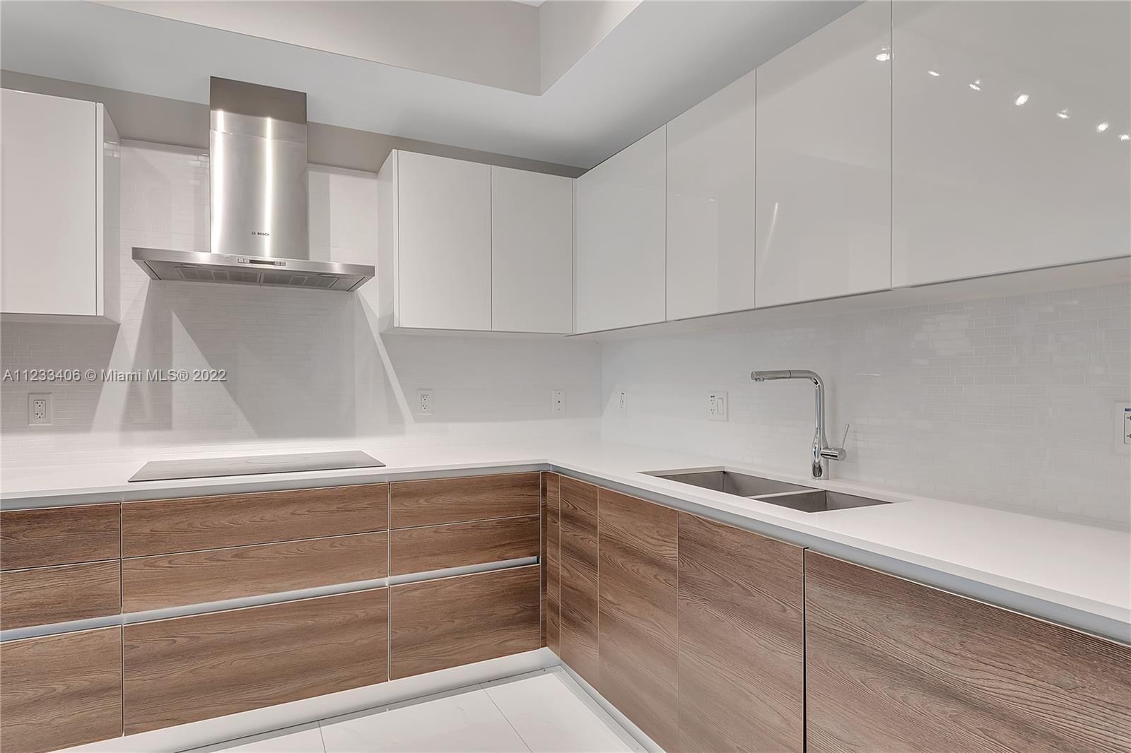 MERRICK MANOR CONDO - Residential