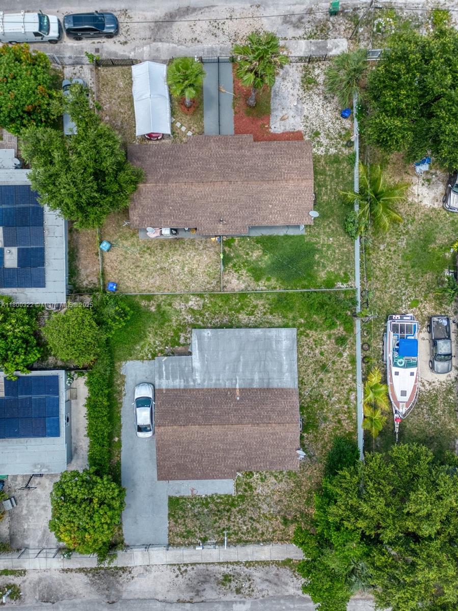 SUBURBAN GARDENS - Residential