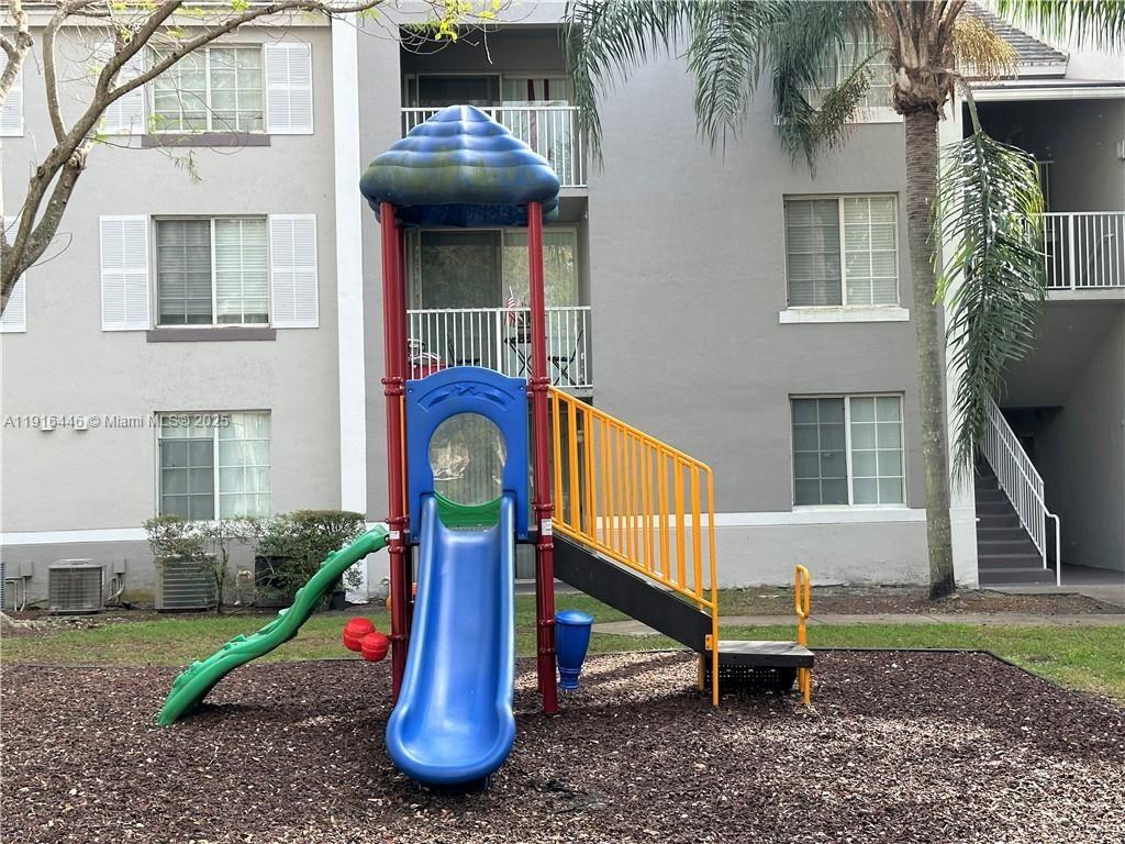 DEVONAIRE CONDO AT PEMBRO - Residential Lease