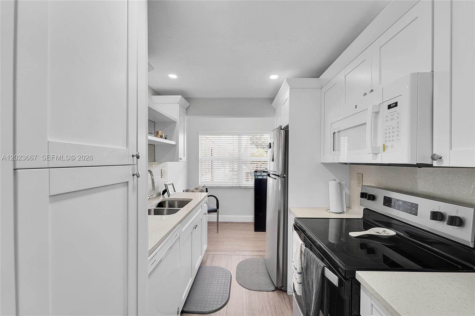 FAIRWAYS OF TAMARAC CONDO - Residential