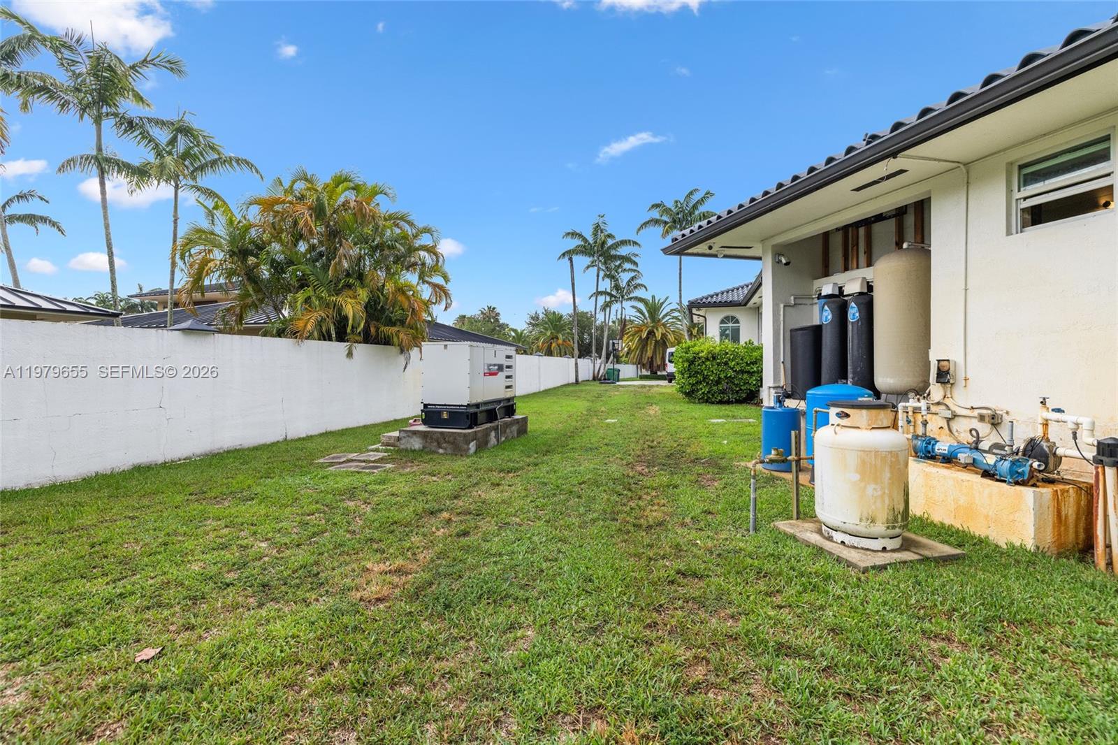 BIRD ROAD FARMSITES - Residential