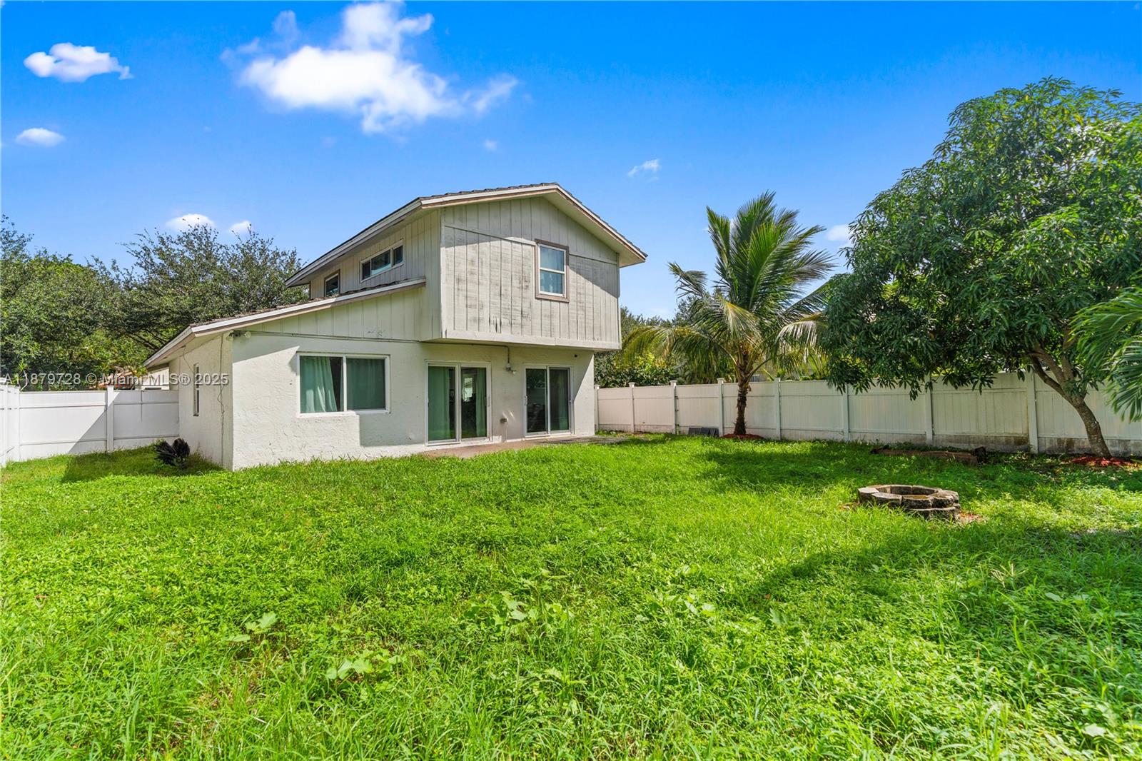 LA PLACIDA VILLAS - Residential