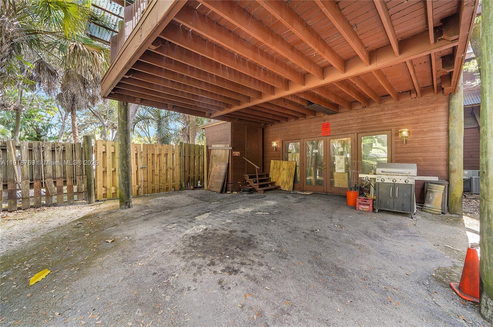 RIVER LANDS - Residential