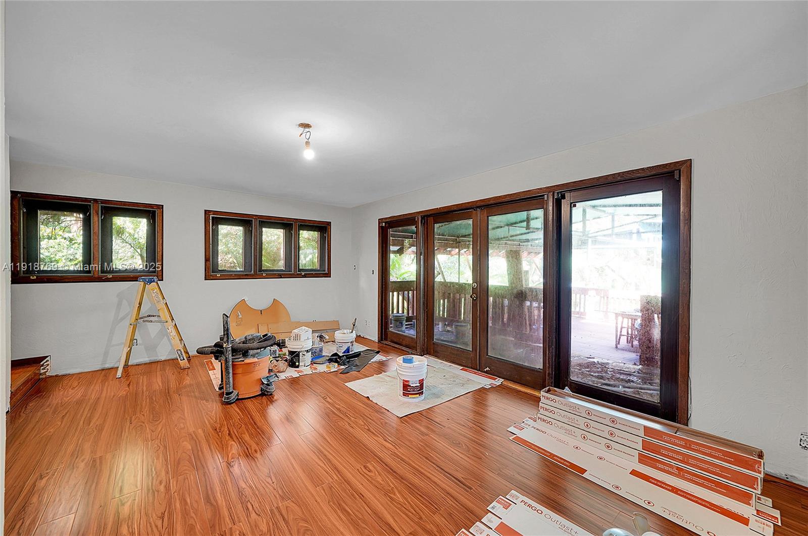 RIVER LANDS - Residential