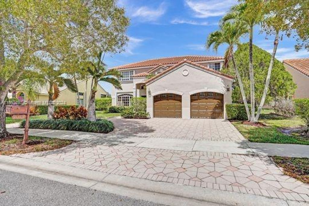 Photo of 683 Verona Ct, Weston, FL 33326 (MLS # A11560497)