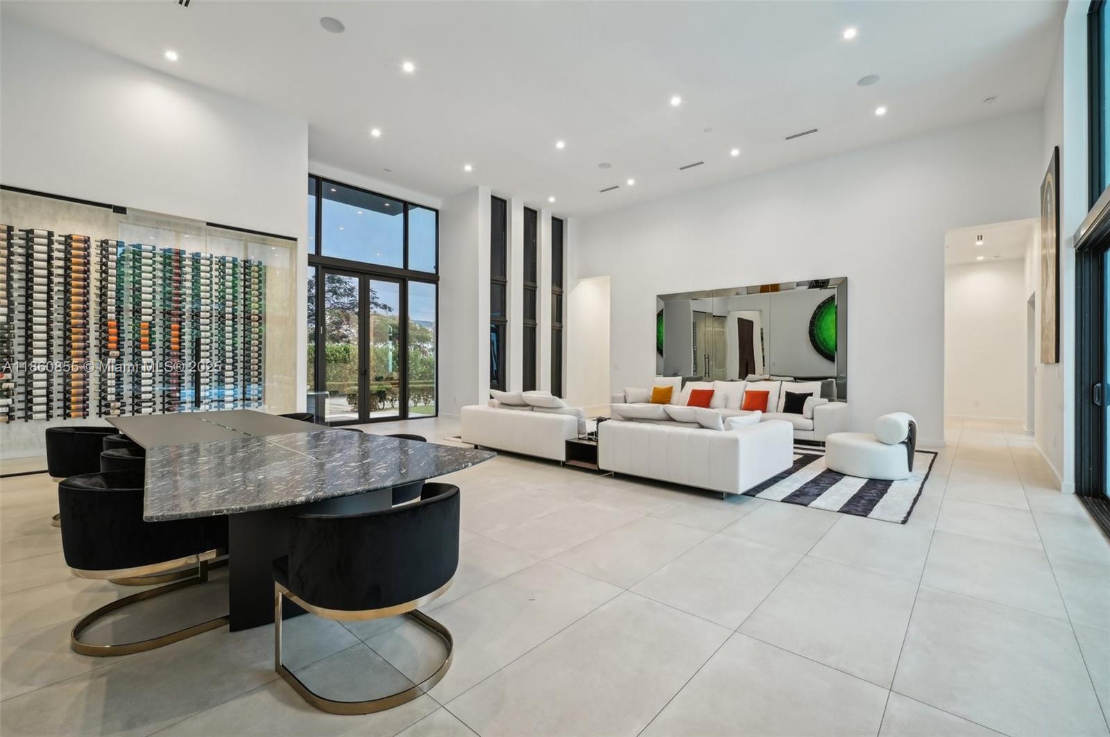 TOWN & RANCH ESTS - Residential