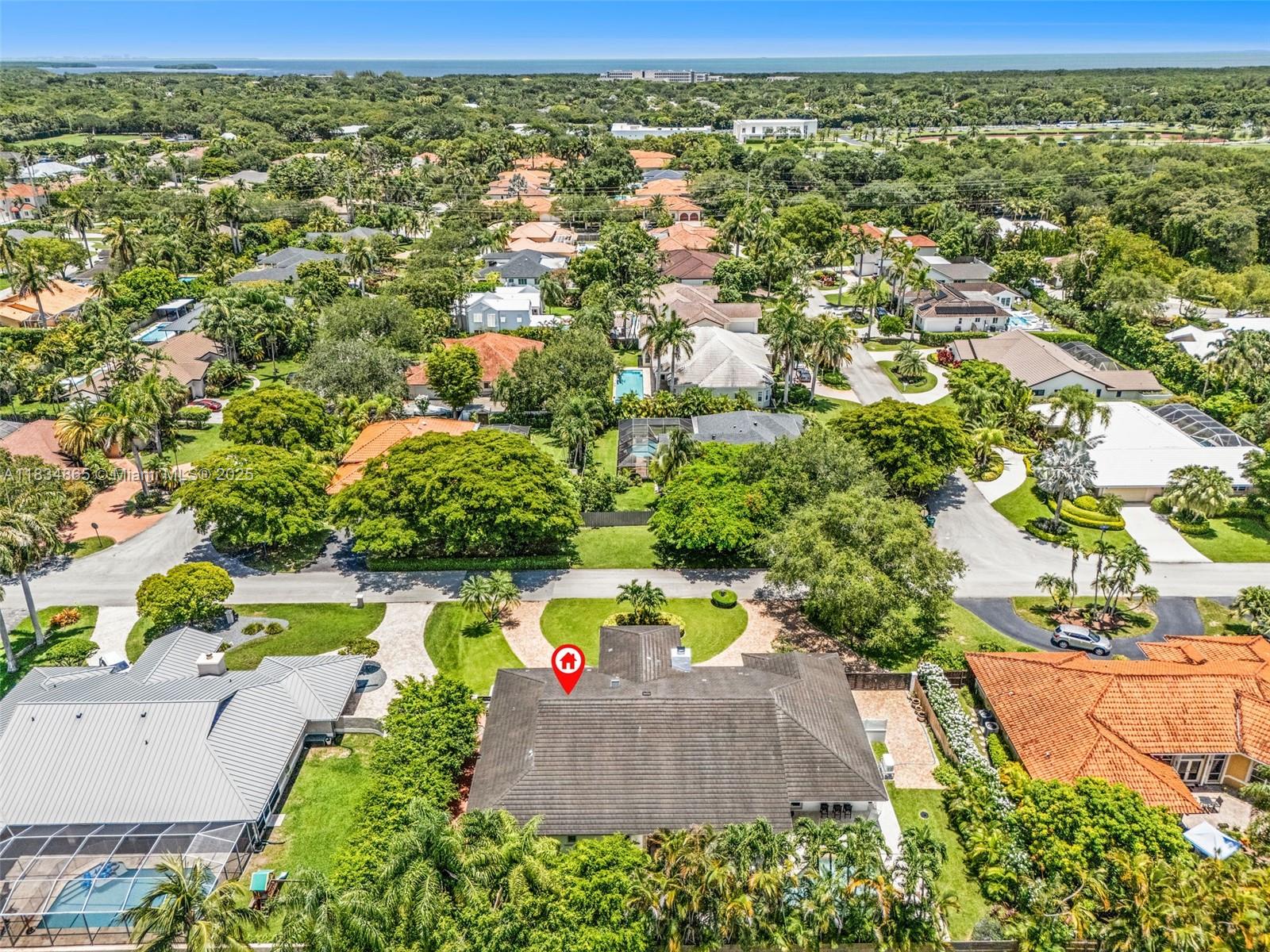 17940 SW 83rd Ave, Palmetto Bay, FL, 33157/$1,750,000 4 17940 SW 83rd Ave