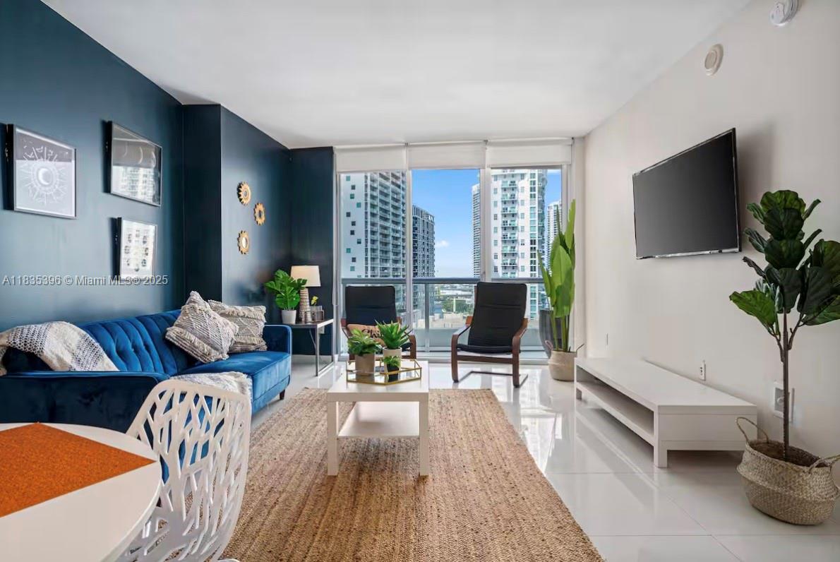 485 Brickell Ave 1606