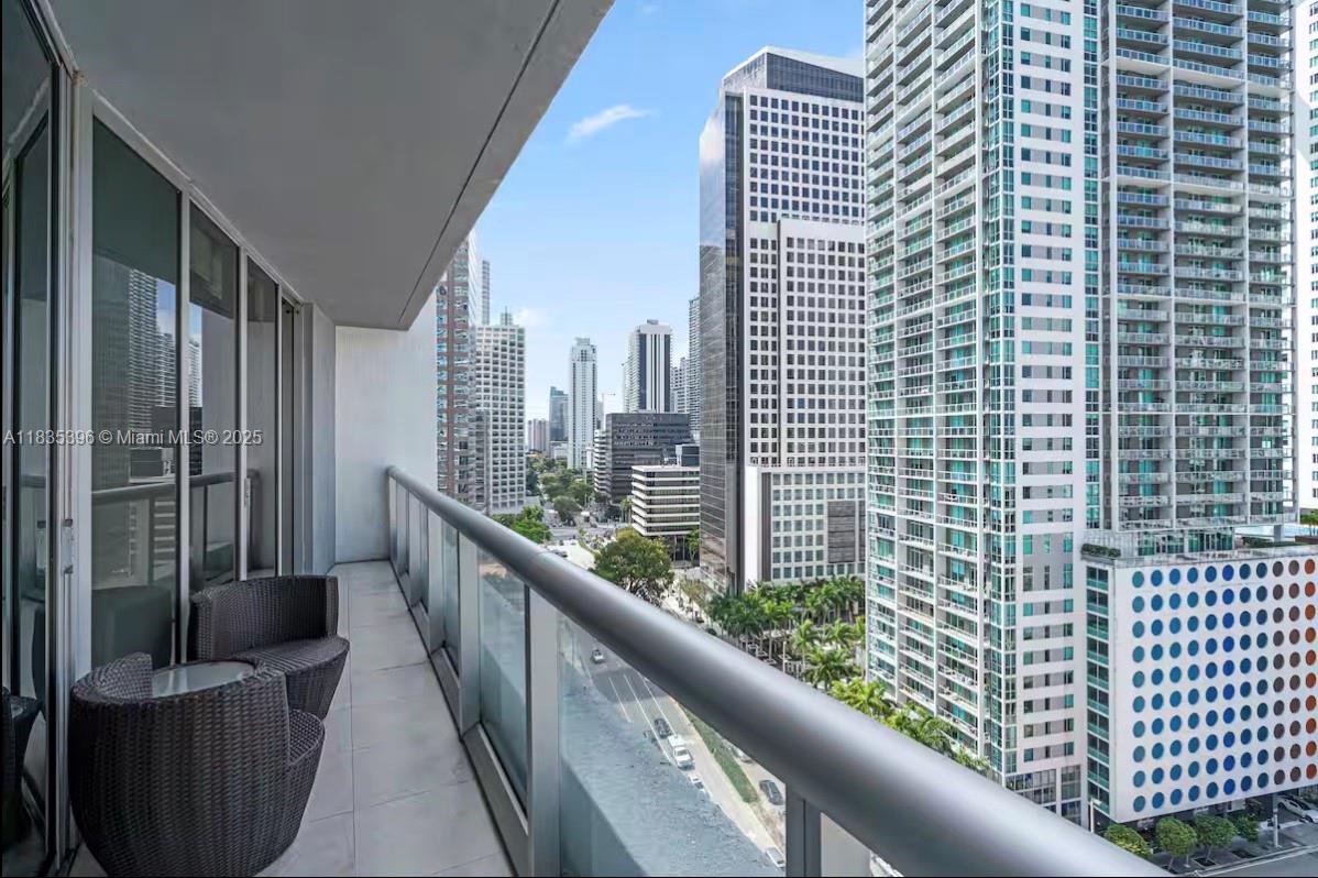 ICON BRICKELL CONDO NO 3 - Residential